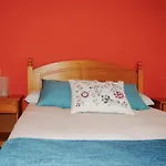 Hotel El Trasgu Soto De Cangas