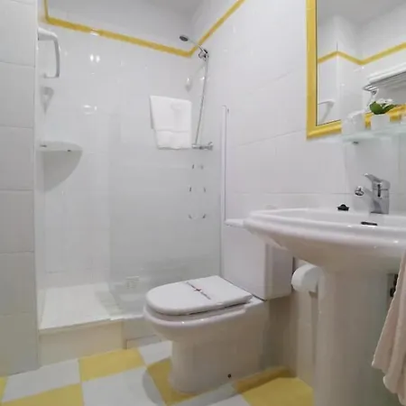 Hotel El Trasgu Soto De Cangas