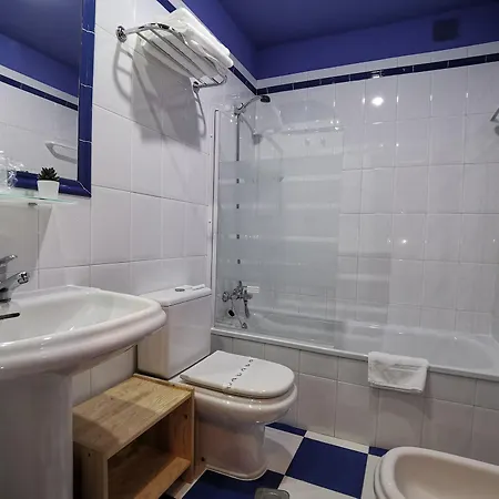 Hotel El Trasgu Soto De Cangas